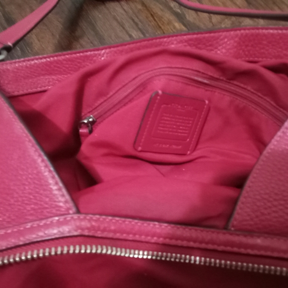 Couch authentic purse - Picture 3 of 9